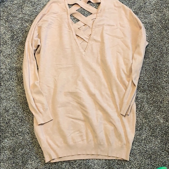 Light pink tunic sweater. Crosses in back - Picture 3 of 3